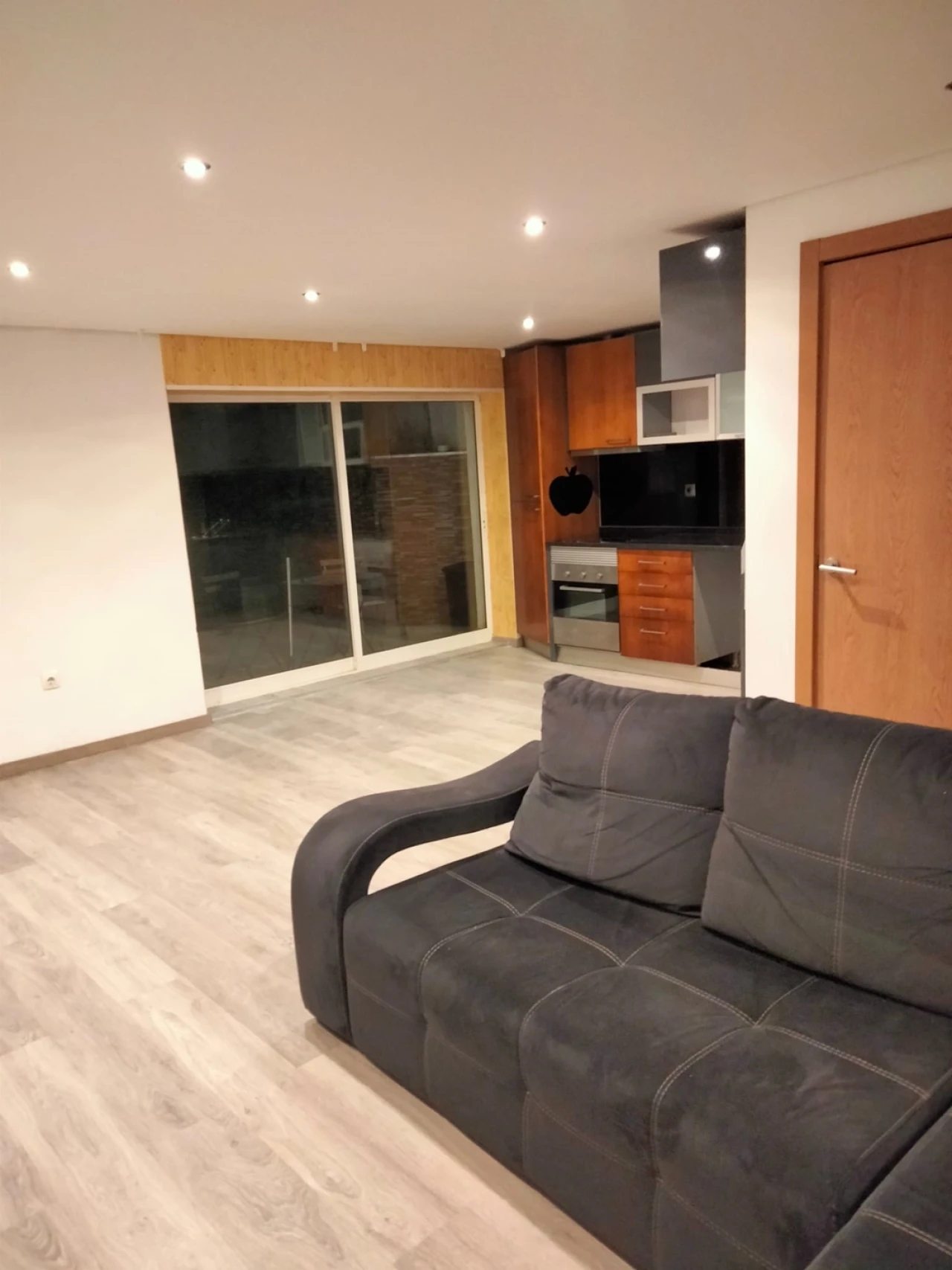 Moradia T7 para Venda em Vilar de Andorinho Foto 16