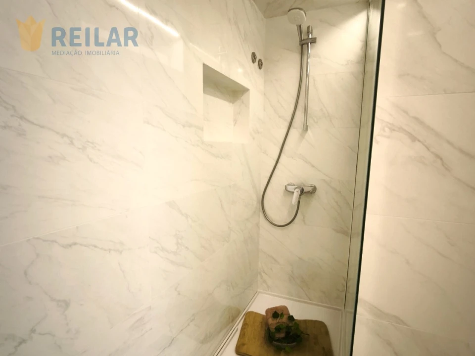 Apartamento T3 para Venda em Benfica Foto 24