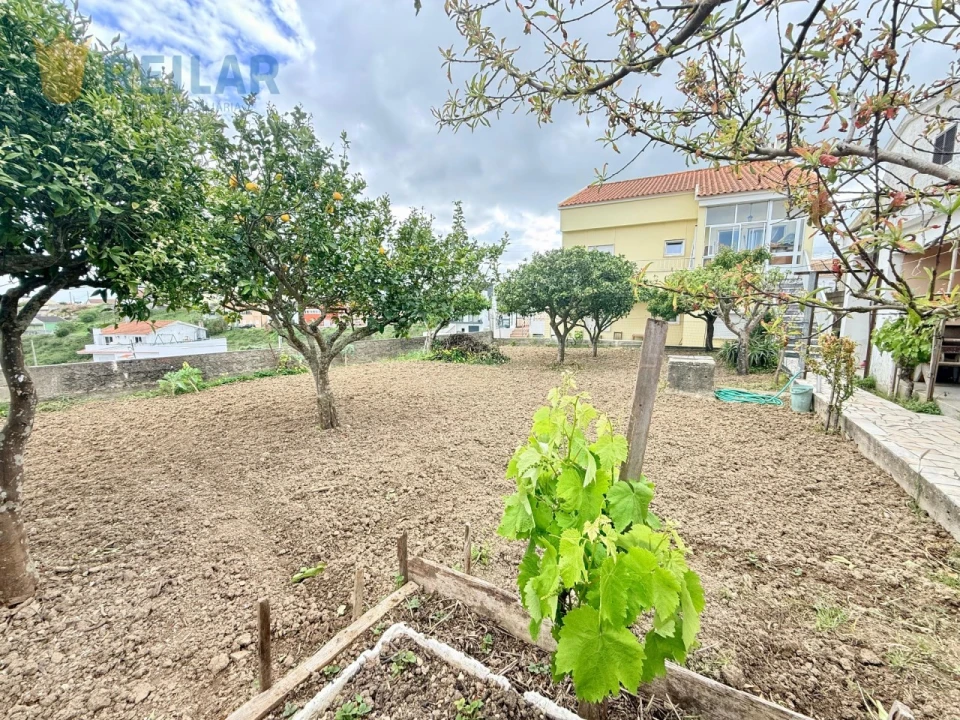 Moradia T6 para Venda em Vialonga Foto 32