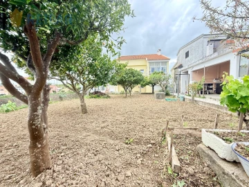 Moradia T6 para Venda em Vialonga