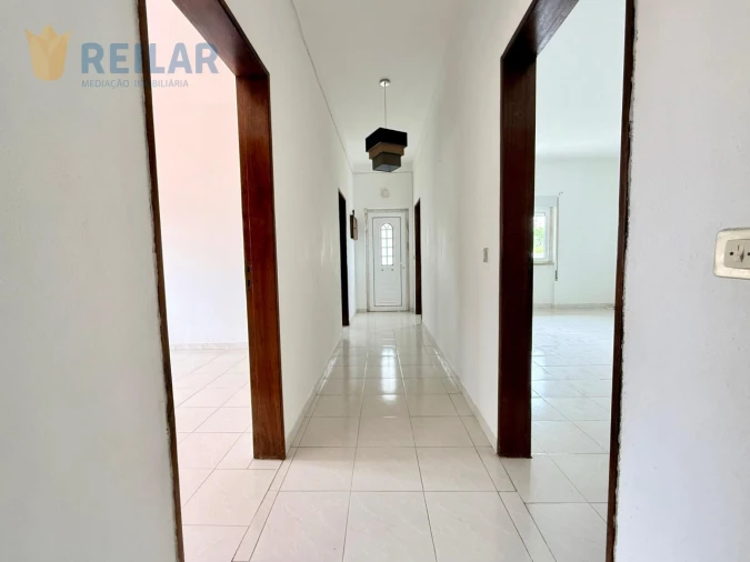 Moradia T6 para Venda em Vialonga Foto 20