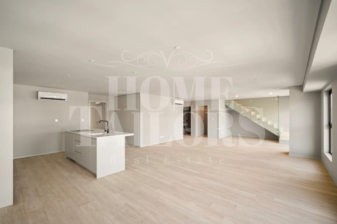 Apartamento T3 para Venda em Santo António Foto 5