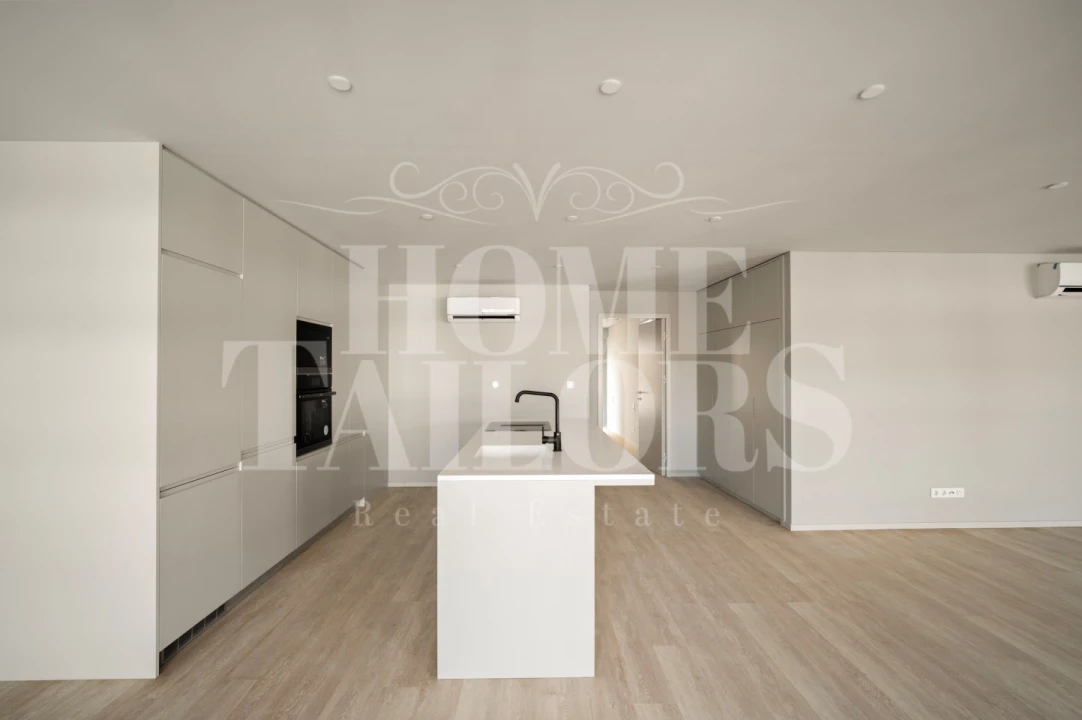 Apartamento T3 para Venda em Santo António Foto 13