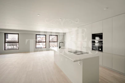 Apartamento T3 para Venda em Santo António