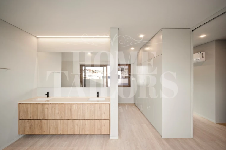 Apartamento T3 para Venda em Santo António Foto 17