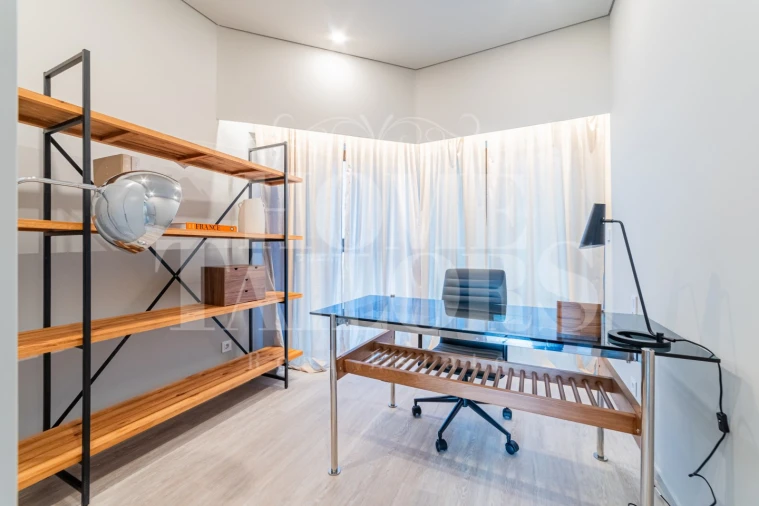 Apartamento T3 para Venda em Santo António Foto 25