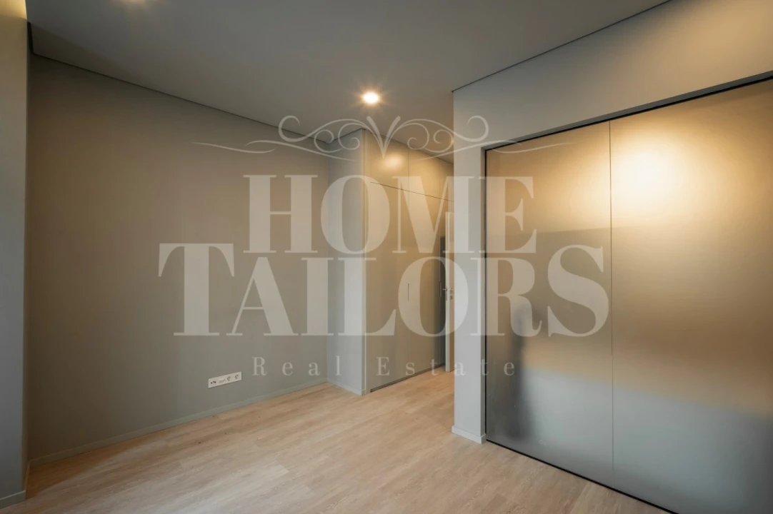 Apartamento T1 para Venda em Santo António Foto 11