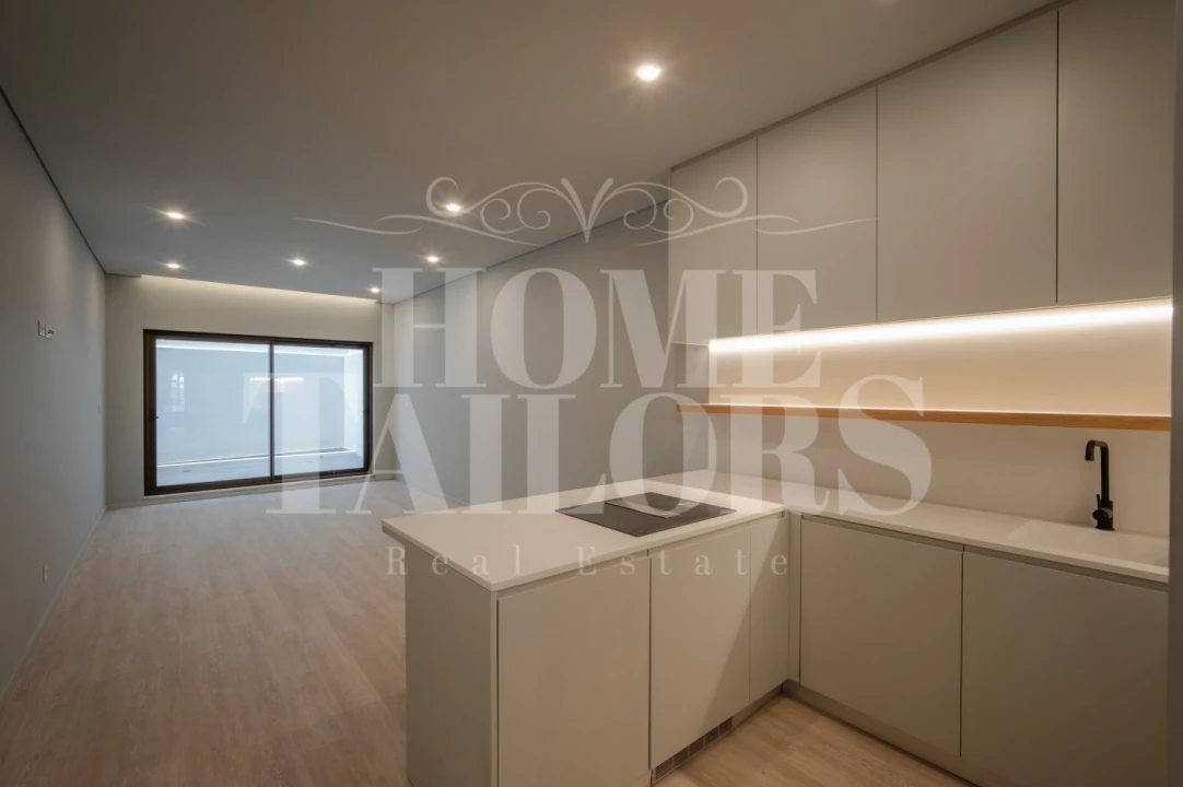 Apartamento T1 para Venda em Santo António Foto 29