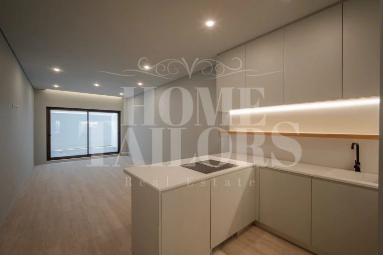 Apartamento T1 para Venda em Santo António Foto 29