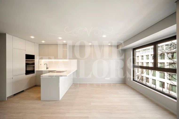 Apartamento T3 para Venda em Santo António Foto 6