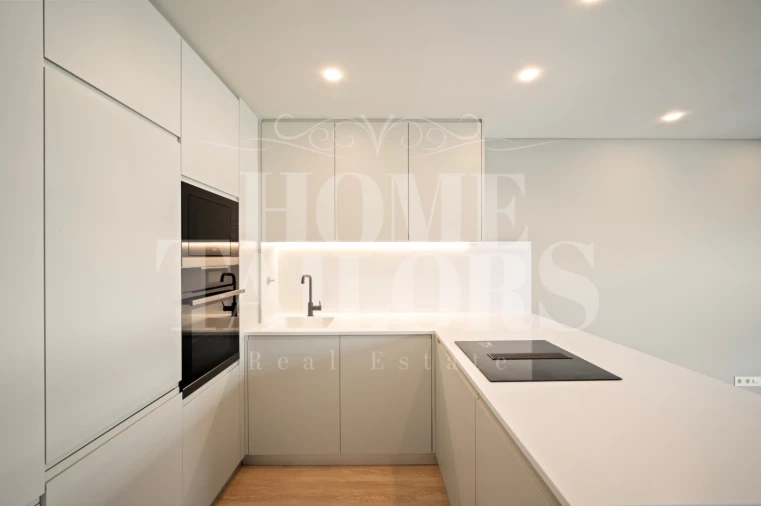 Apartamento T3 para Venda em Santo António Foto 26