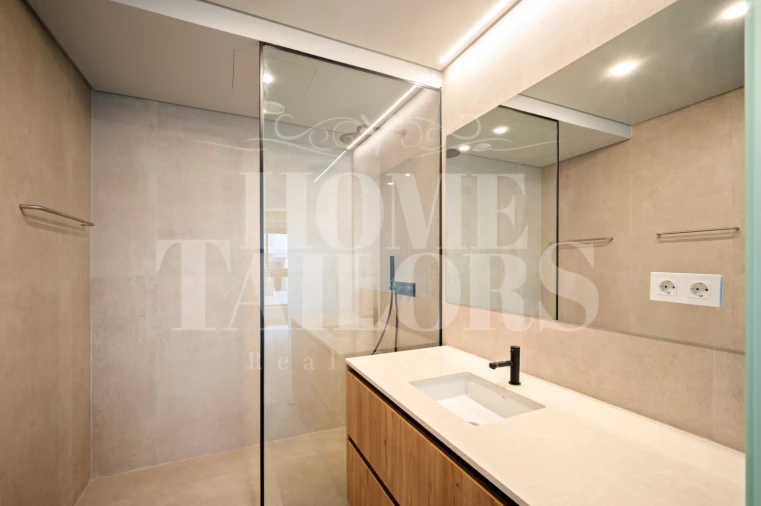Apartamento T3 para Venda em Santo António Foto 30