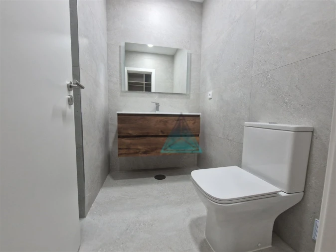 Apartamento T3 para Venda em Amora Foto 14