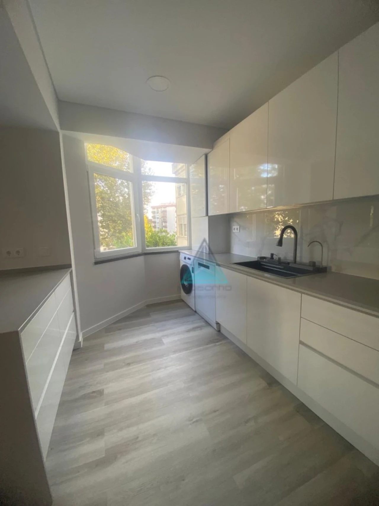 Apartamento T2 para Venda em Corroios Foto 4