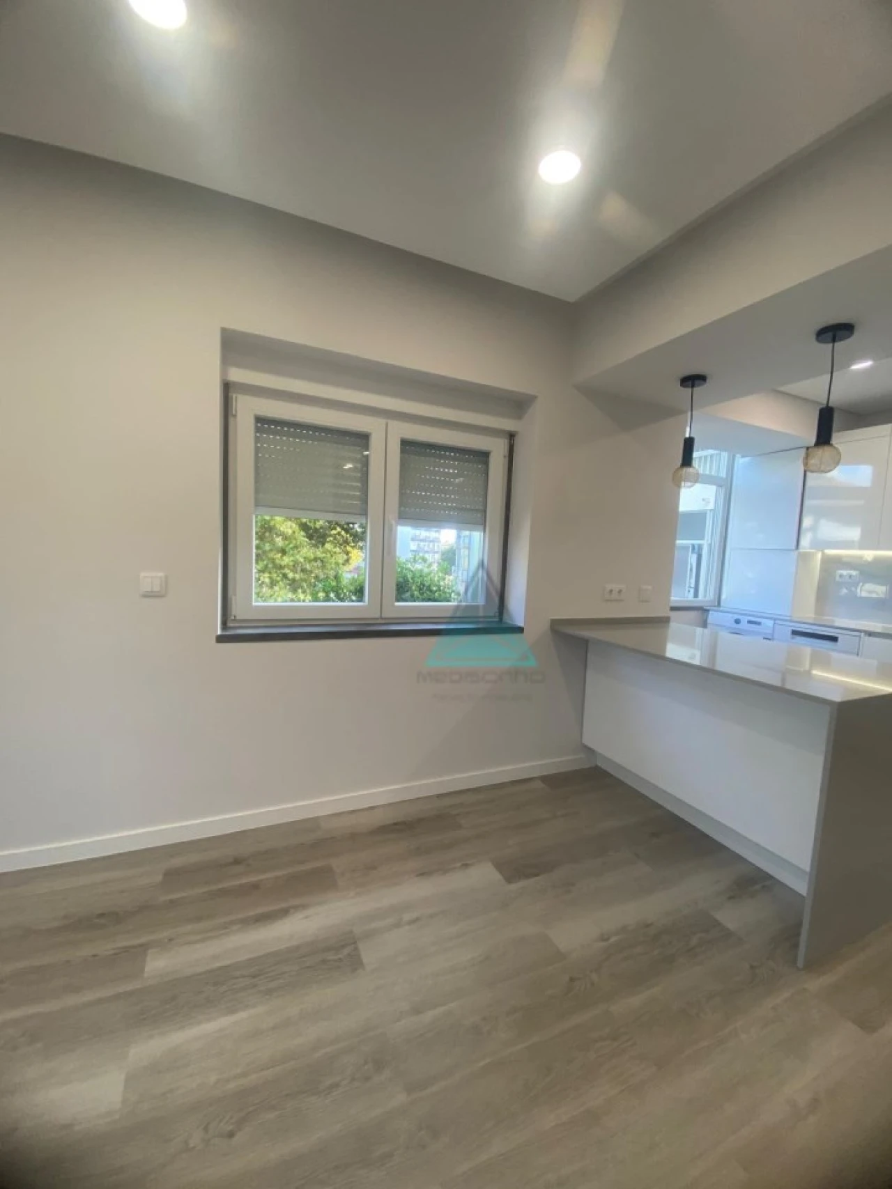 Apartamento T2 para Venda em Corroios Foto 15
