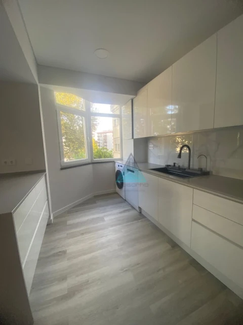 Apartamento T2 para Venda em Corroios