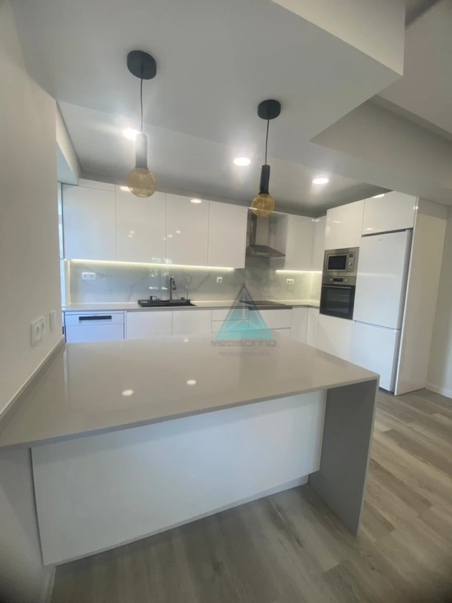 Apartamento T2 para Venda em Corroios Foto 7