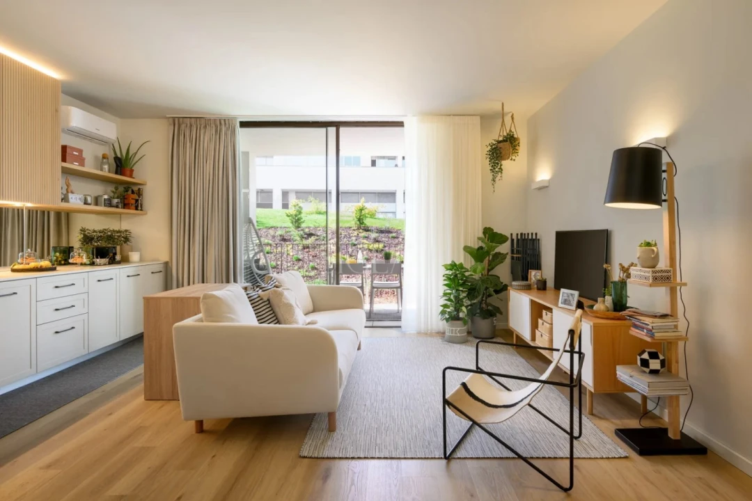 Apartamento T1 para Venda em Mafamude e Vilar do Paraíso Foto 1