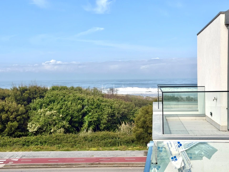 Moradia T3 para Venda em Canidelo Foto 35