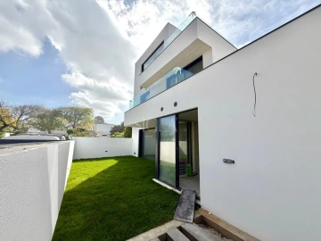 Moradia T3 para Venda em Canidelo