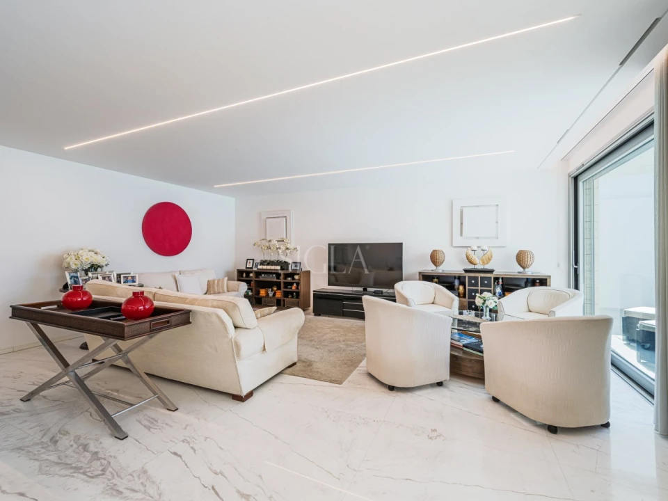 Moradia T4 para Venda em Madalena Foto 13