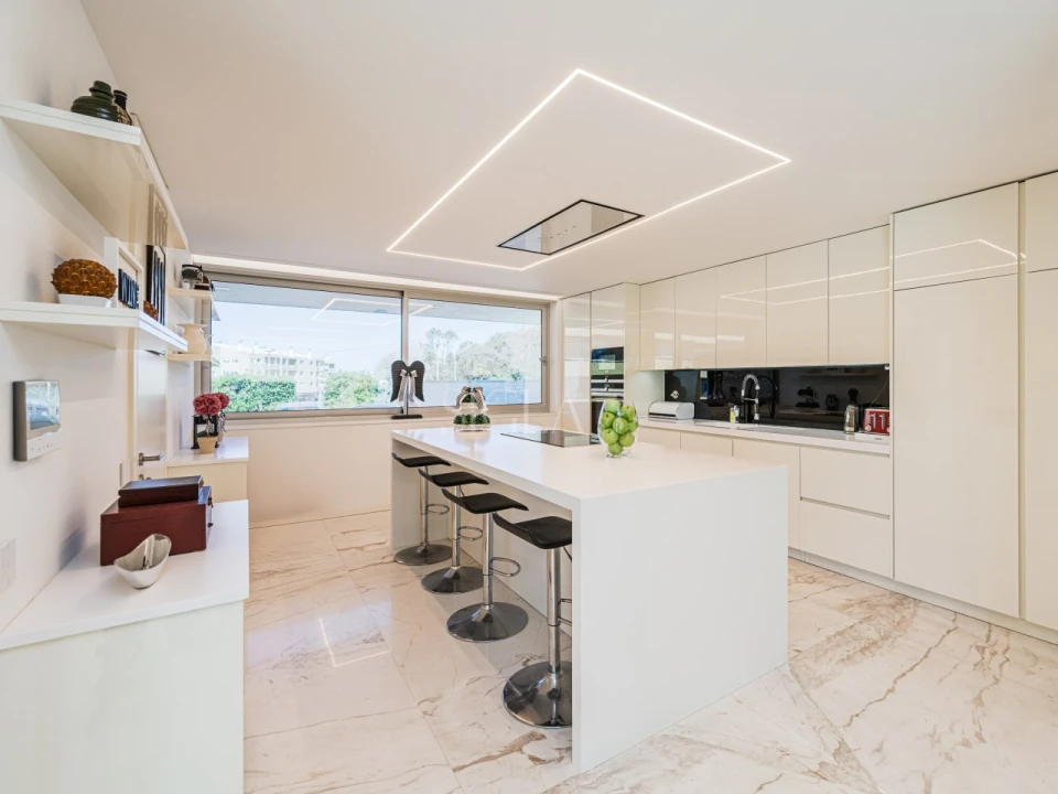 Moradia T4 para Venda em Madalena Foto 19