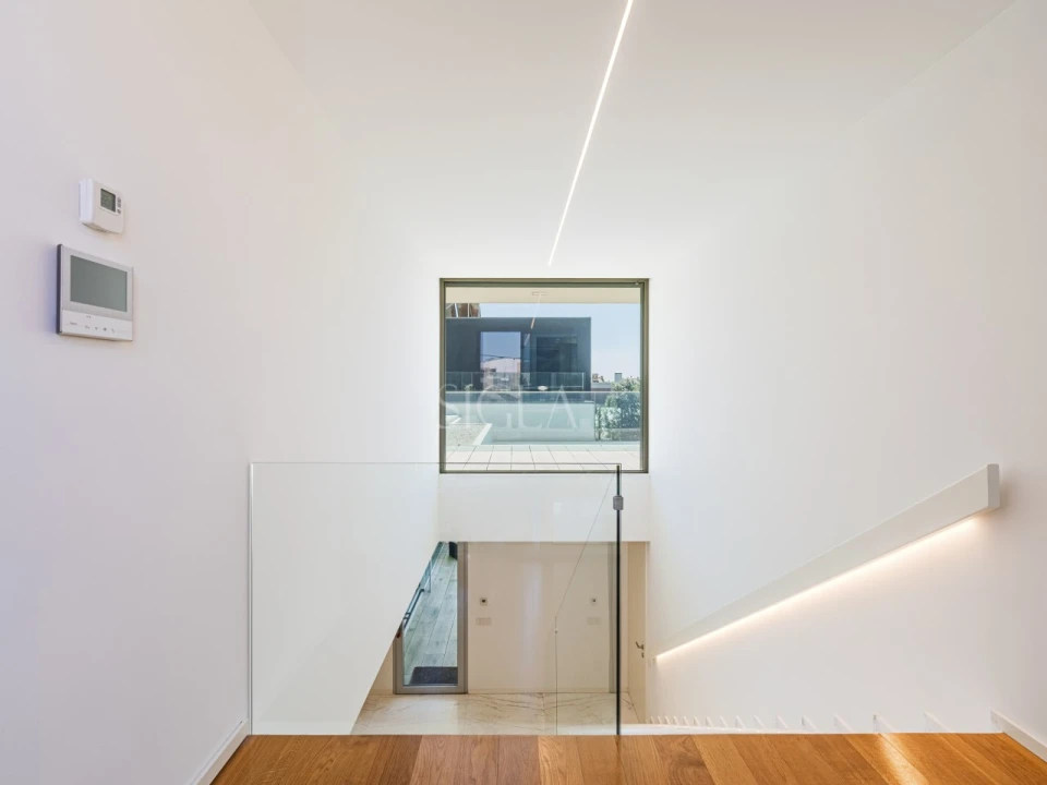 Moradia T4 para Venda em Madalena Foto 26