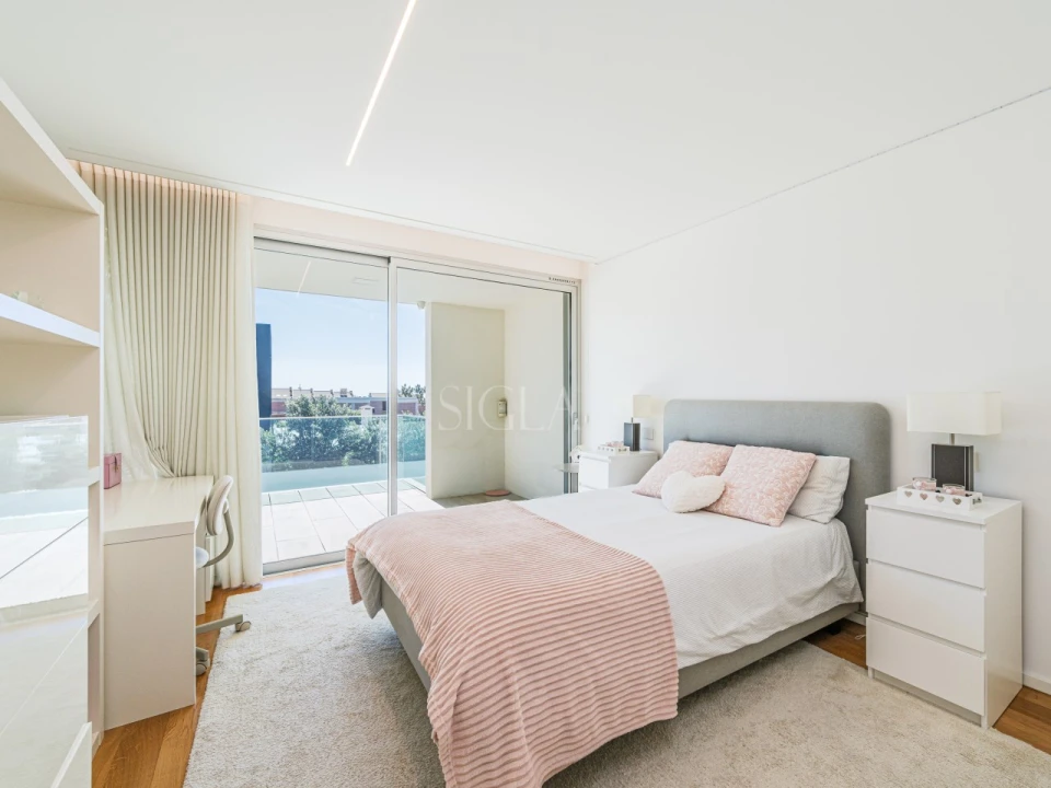 Moradia T4 para Venda em Madalena Foto 27