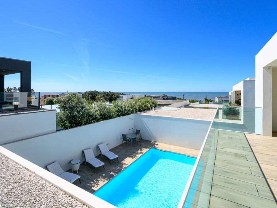 Moradia T4 para Venda em Madalena Foto 39