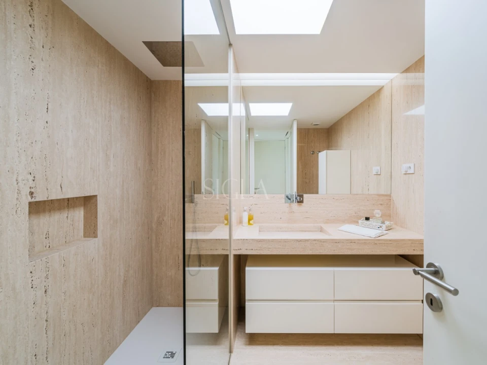 Moradia T4 para Venda em Madalena Foto 40