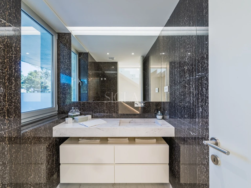 Moradia T4 para Venda em Madalena Foto 44