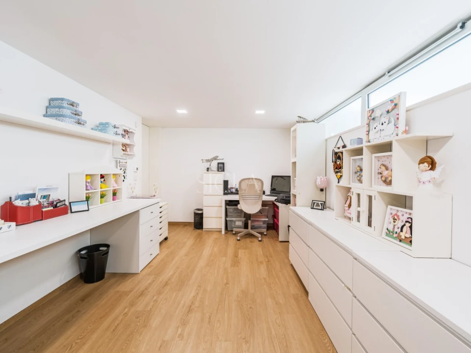 Moradia T4 para Venda em Madalena Foto 47