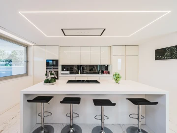 Moradia T4 para Venda em Madalena