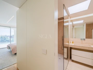 Moradia T4 para Venda em Madalena