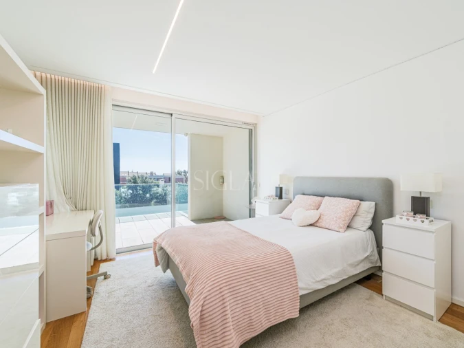 Moradia T4 para Venda em Madalena Foto 27