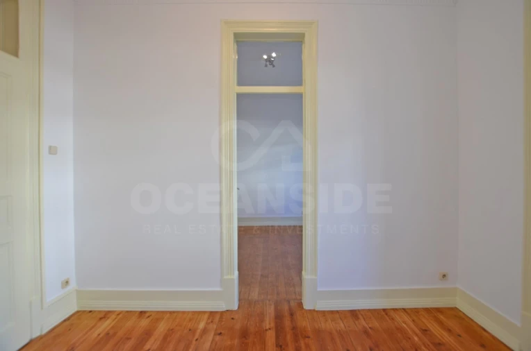 Apartamento T2 para Arrendamento em Arroios Foto 8