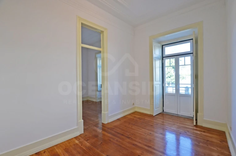 Apartamento T2 para Arrendamento em Arroios Foto 9