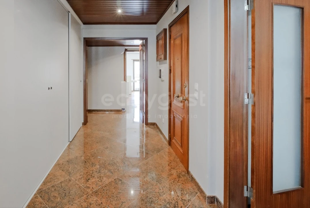 Apartamento T3 para Venda em Alfragide Foto 37