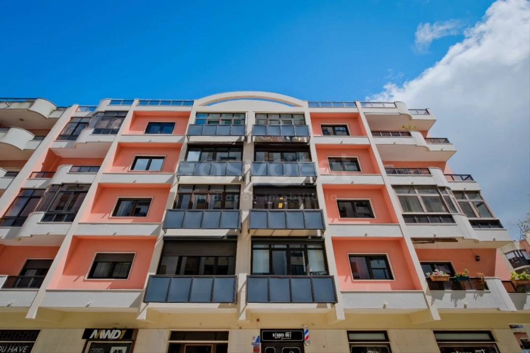 Apartamento T3 para Venda em Alfragide Foto 51