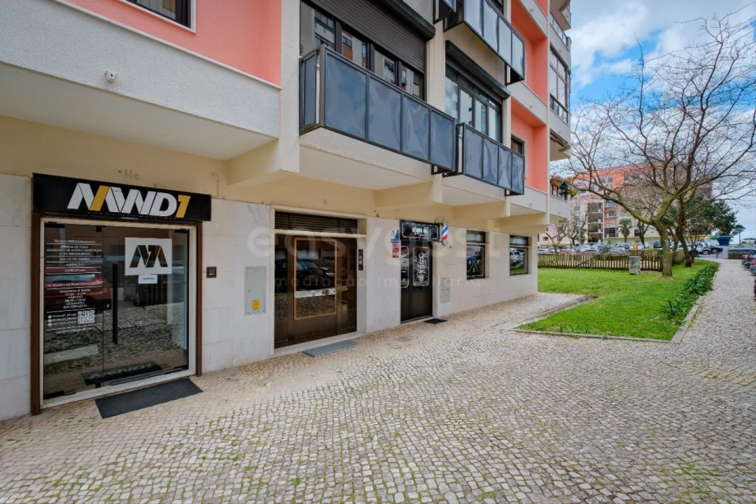 Apartamento T3 para Venda em Alfragide Foto 50