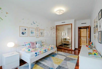 Apartamento T3 para Venda em Alfragide