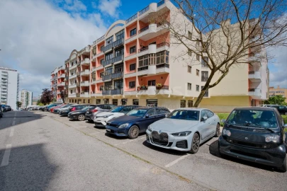 Apartamento T3 para Venda em Alfragide