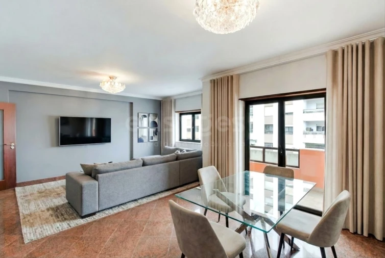 Apartamento T3 para Venda em Alfragide