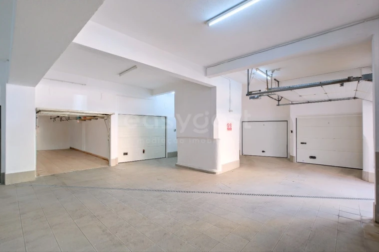 Apartamento T3 para Venda em Alfragide Foto 20