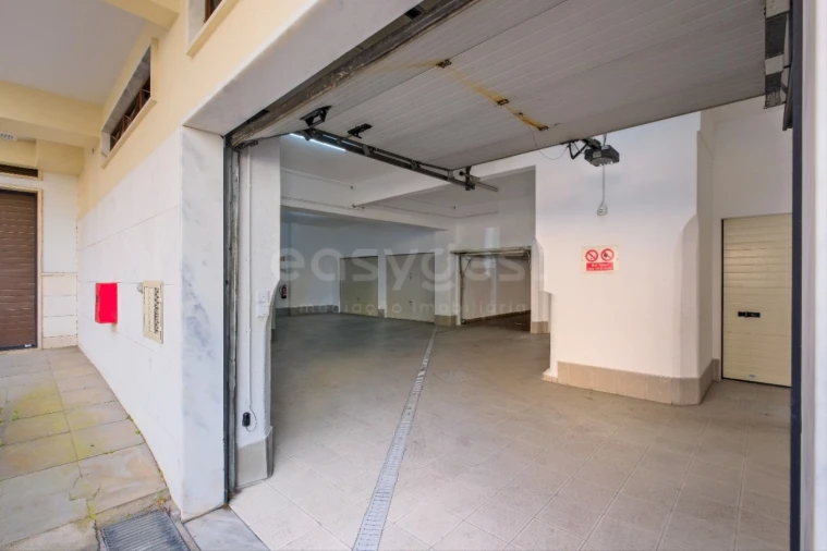 Apartamento T3 para Venda em Alfragide Foto 22