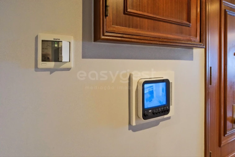 Apartamento T3 para Venda em Alfragide Foto 46