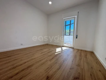 Apartamento T2 para Venda em Sesimbra (Santiago)