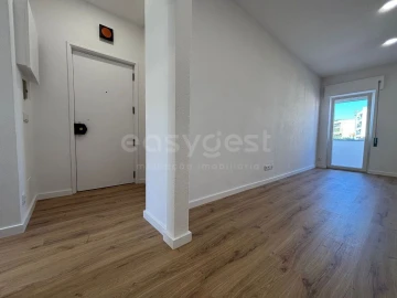 Apartamento T2 para Venda em Sesimbra (Santiago)