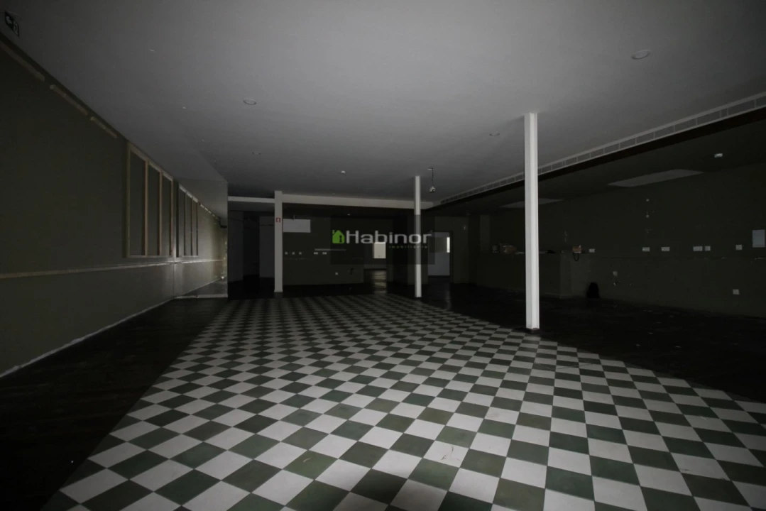 Loja para Arrendamento em Santa Maria Maior e Monserrate e Meadela Foto 2