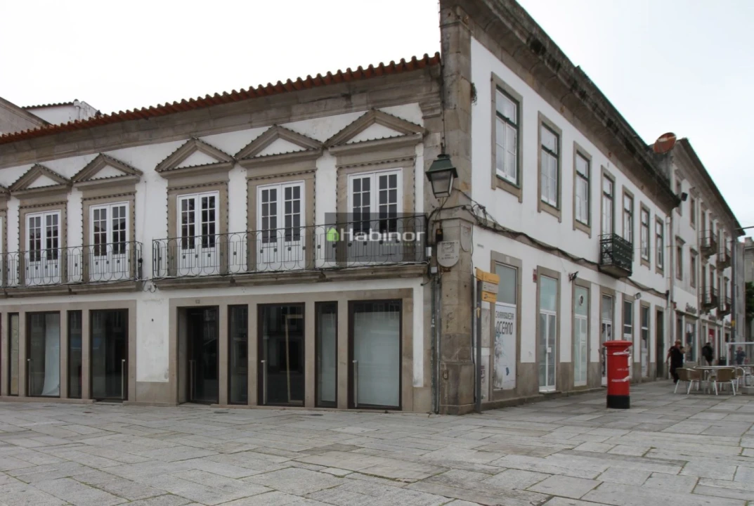 Loja para Arrendamento em Santa Maria Maior e Monserrate e Meadela Foto 1